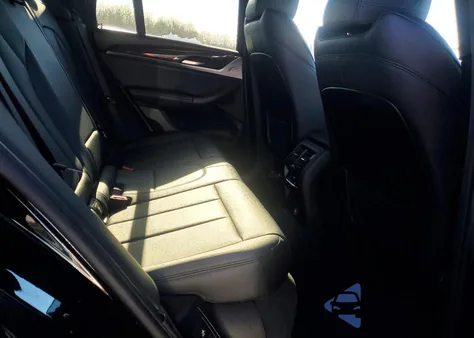 2018 BMW X3 xDrive30I z USA, uszkodzony, nr VIN 5UXTR9C54JLD59156